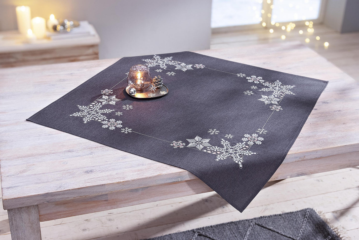 Mitteldecke Eisblumen anthrazit (Grösse: 85 x 85 cm)