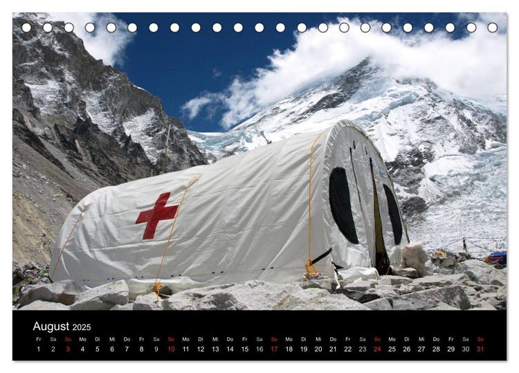 Majestätische Bergwelten - Der Everest Trek (Tischkalender 2024 DIN A5 quer), CALVENDO Monatskalender