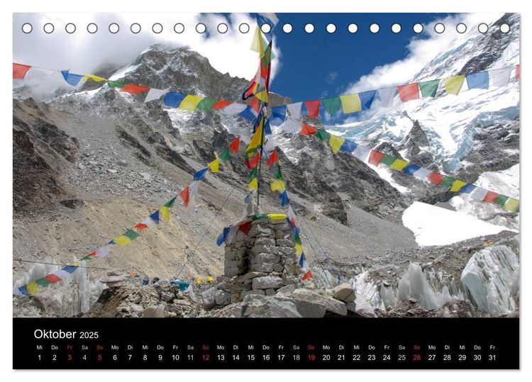 Majestätische Bergwelten - Der Everest Trek (Tischkalender 2024 DIN A5 quer), CALVENDO Monatskalender