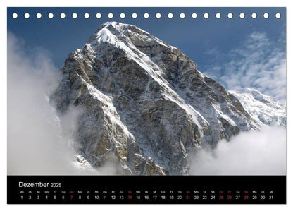 Majestätische Bergwelten - Der Everest Trek (Tischkalender 2024 DIN A5 quer), CALVENDO Monatskalender