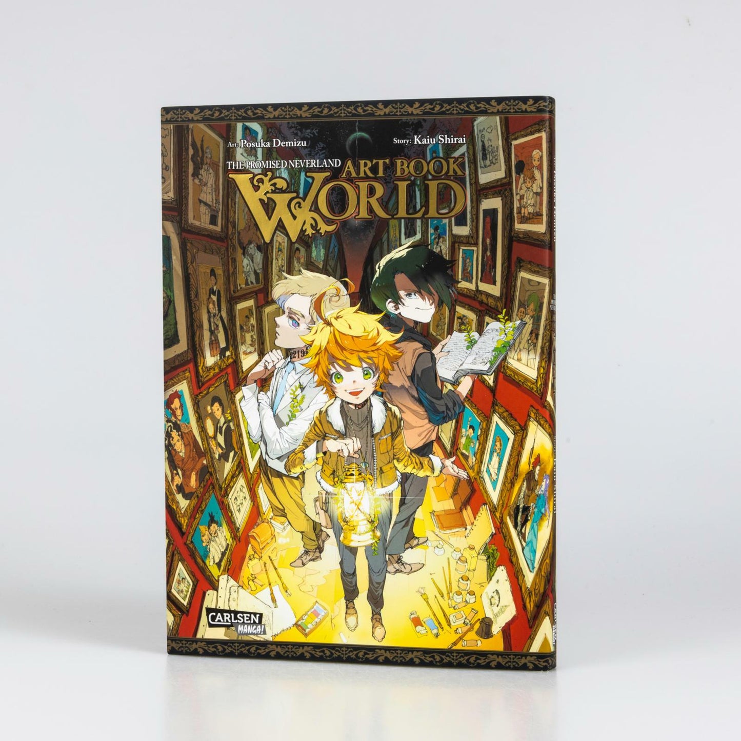 Carlsen The Promised Neverland - Art Book World (Deutsch, 2024, Posuka Demizu, Kaiu Shirai, Luise Steggewentz)